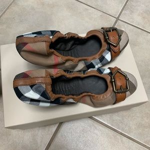 Burberry Ballet Flats